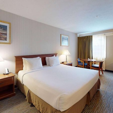 Ramada By Wyndham Strasburg - Shenandoah Valley Eksteriør bilde