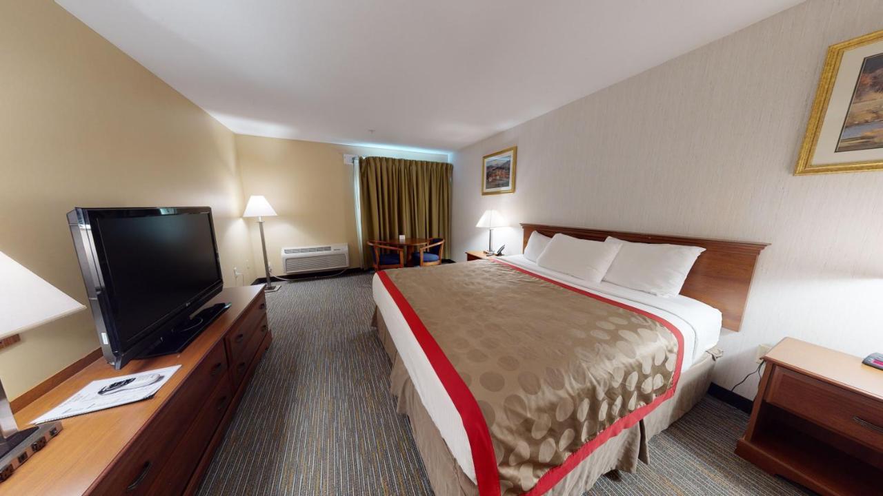 Ramada By Wyndham Strasburg - Shenandoah Valley Eksteriør bilde