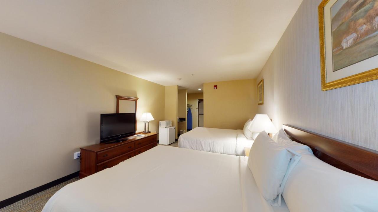 Ramada By Wyndham Strasburg - Shenandoah Valley Eksteriør bilde