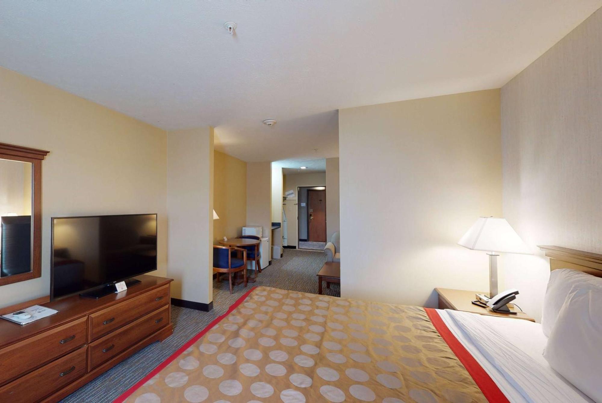 Ramada By Wyndham Strasburg - Shenandoah Valley Eksteriør bilde