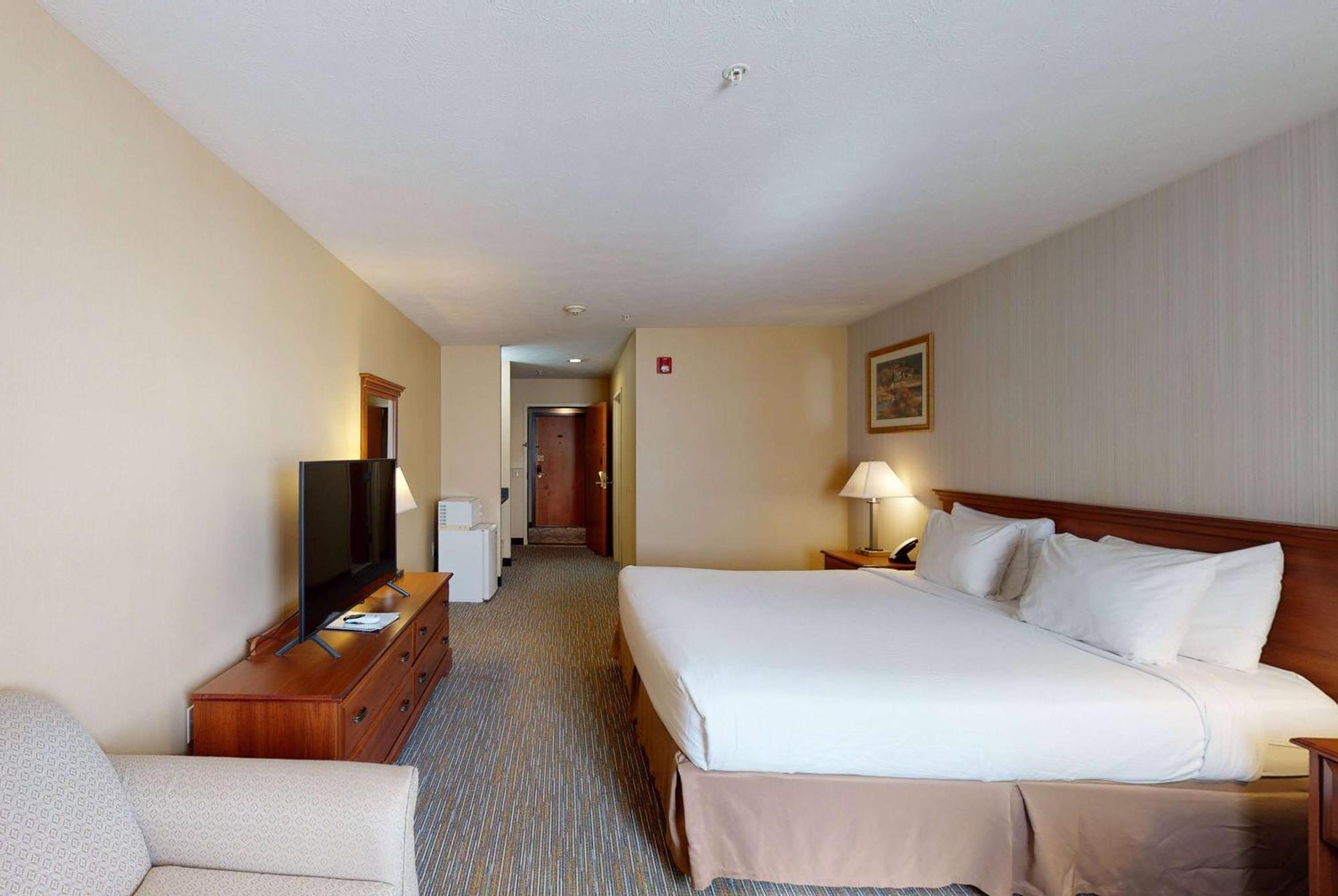 Ramada By Wyndham Strasburg - Shenandoah Valley Eksteriør bilde