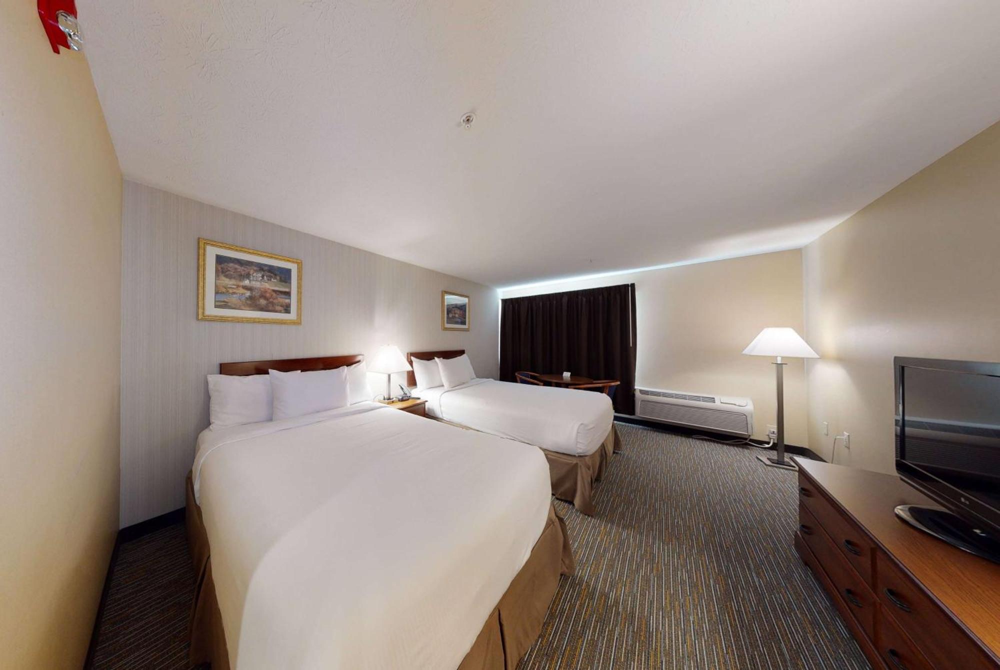 Ramada By Wyndham Strasburg - Shenandoah Valley Eksteriør bilde